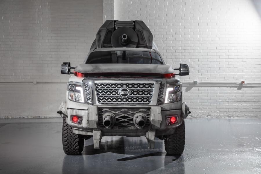  Nissan Titan AT-M6 2017 года  (фото 4 из 7)